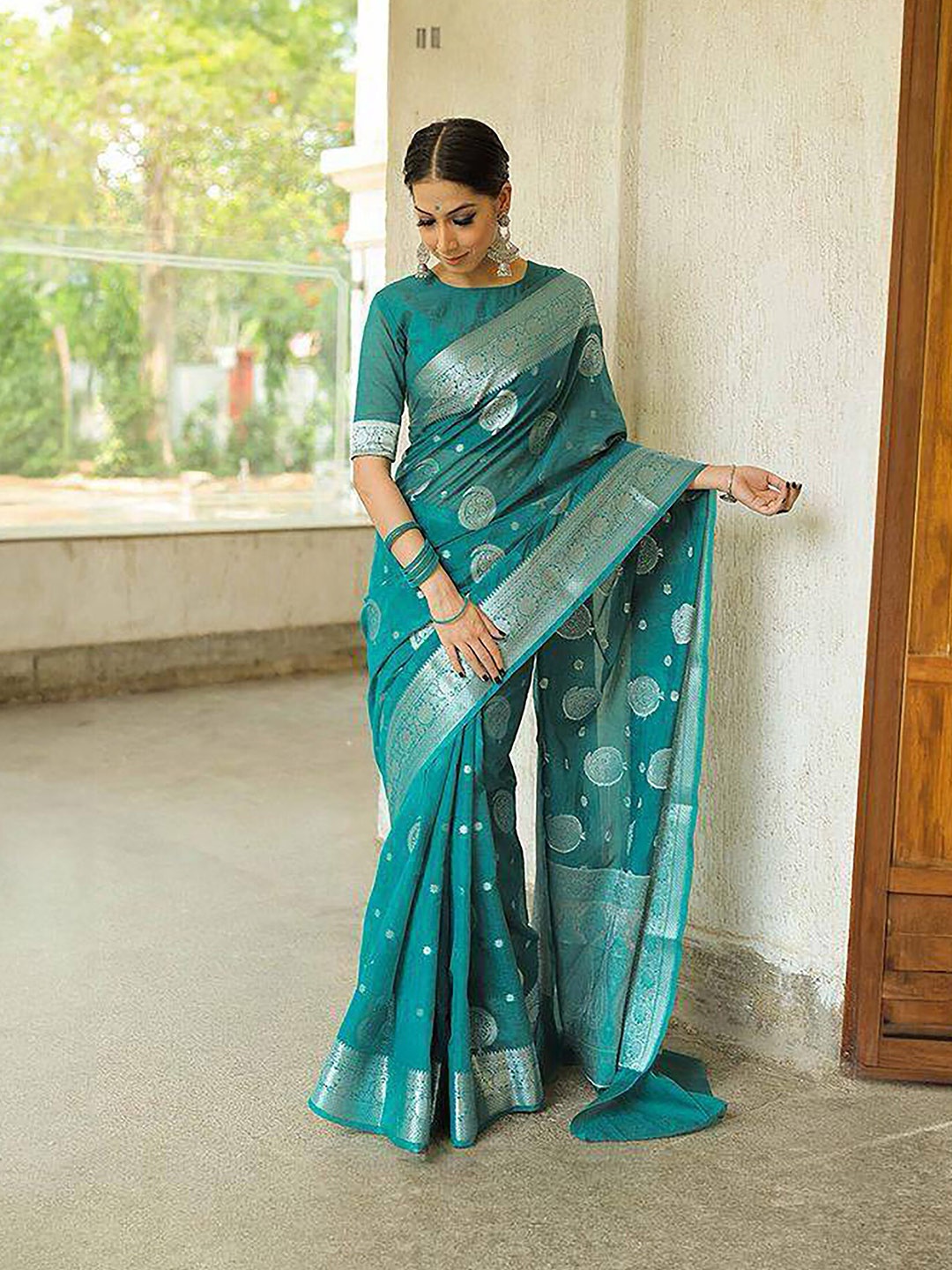 

Anjaneya Sarees Woven Design Ethnic Motifs Banarasi Saree, Green