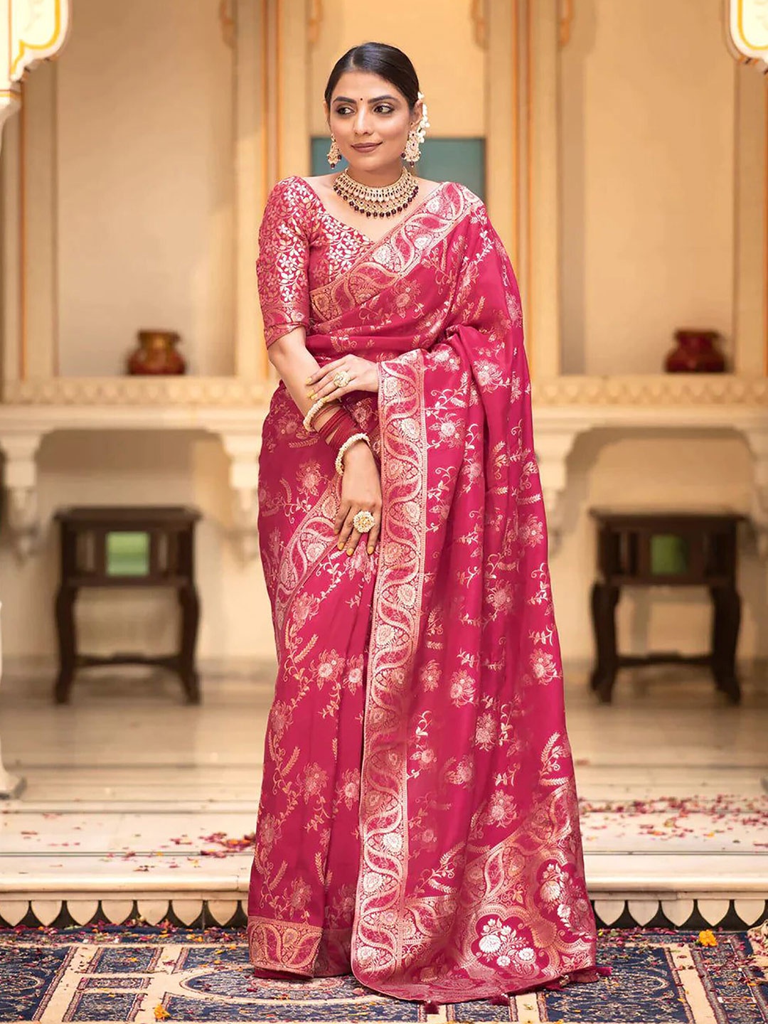 

Anjaneya Sarees Woven Design Zari Banarasi Saree, Pink