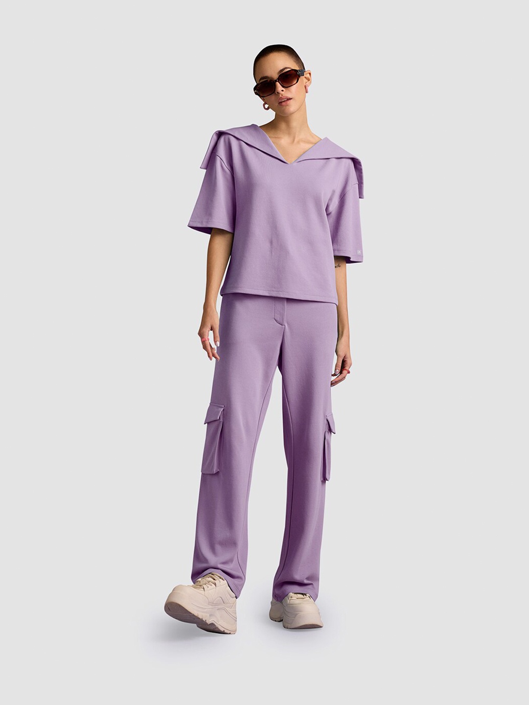 

Muvazo Hooded Extended Sleeves Oversized Top, Lavender