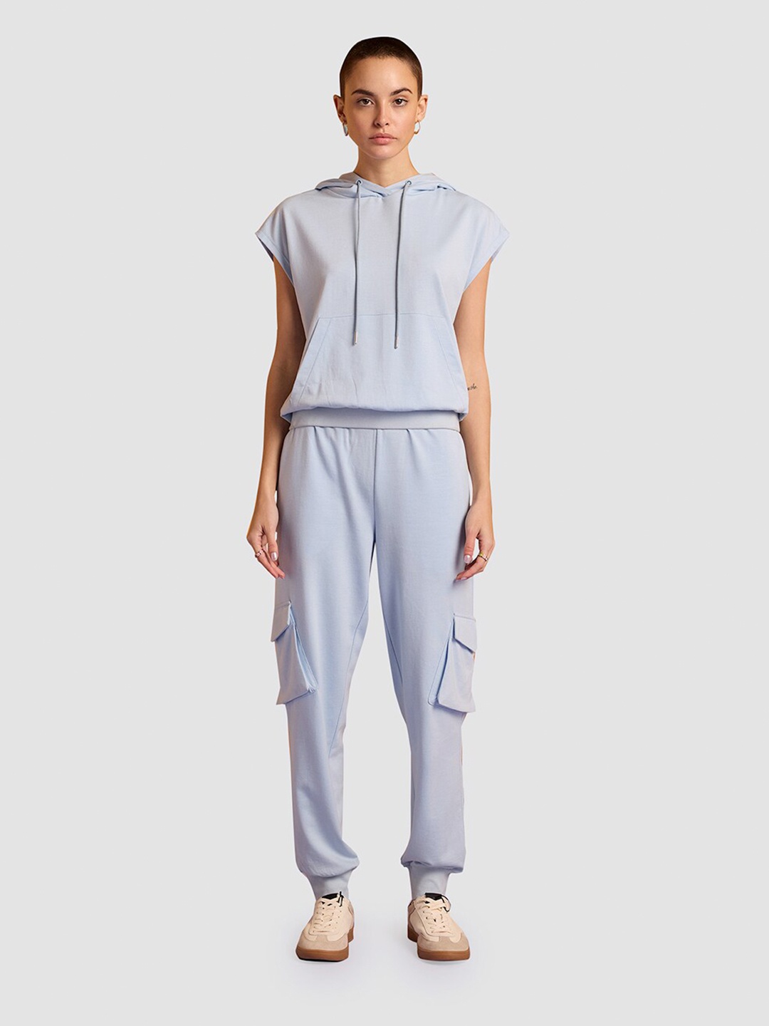 

Muvazo Hooded Extented Sleeves Top, Blue