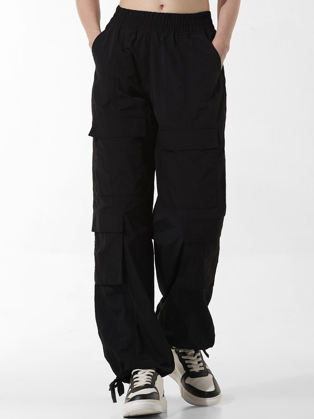 

ONLY Women Loose Fit High-Rise Cargos, Black