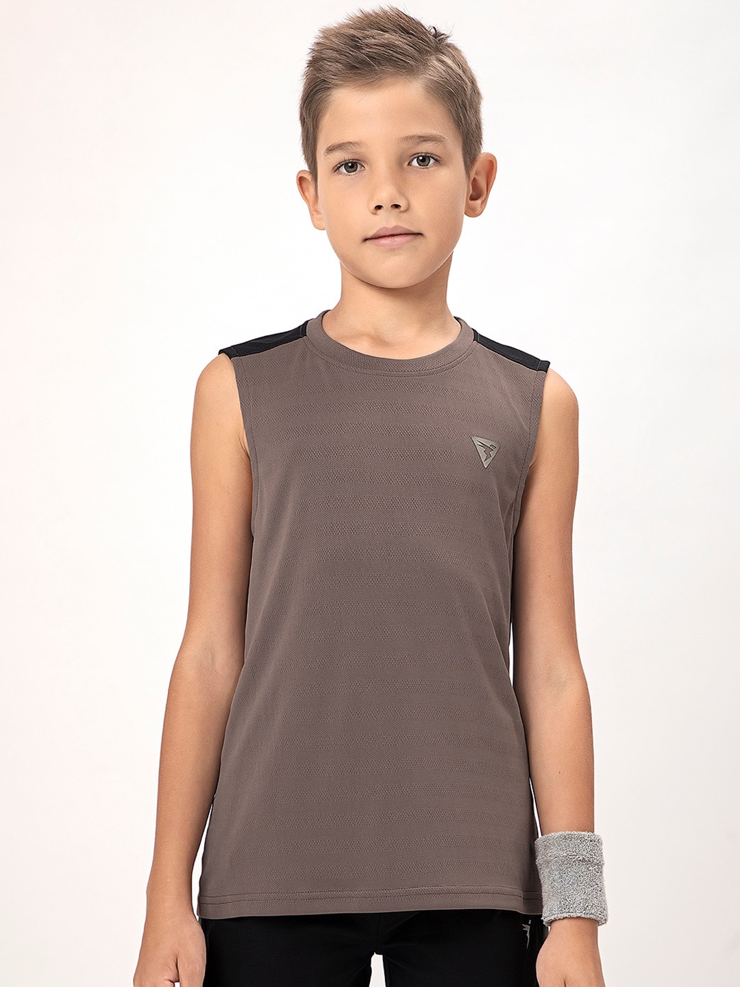 

Technosport Boys Colourblocked Sleeveless Training Innerwear Vest, Brown
