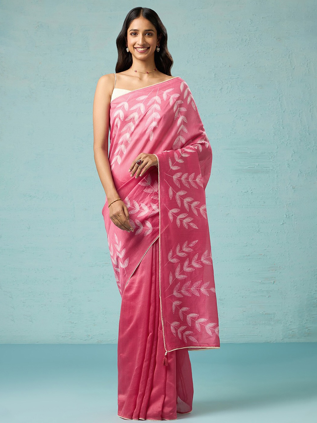 

Taneira Floral Printed Silk Cotton Shibori Saree, Pink