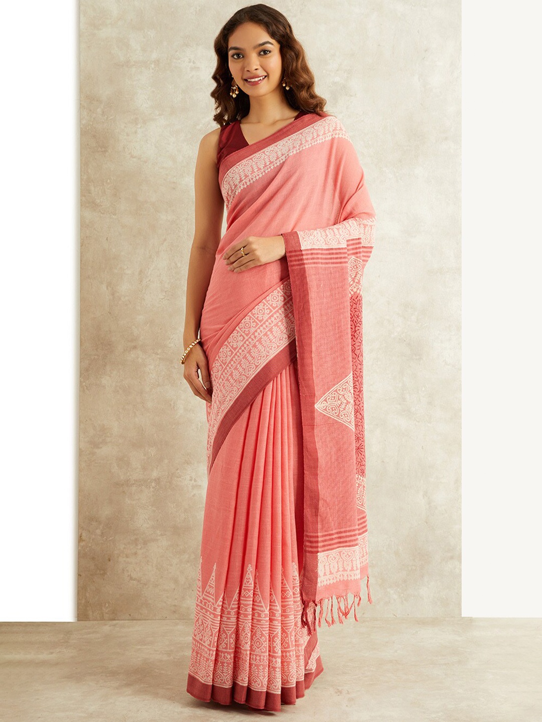 

Taneira Ethnic Motifs Printed Pure Cotton Saree, Pink