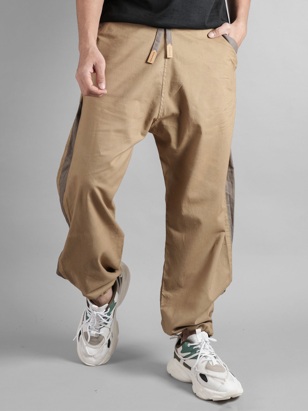 

BOMBAY TROOPER Unisex Loose Fit Joggers Trousers, Beige