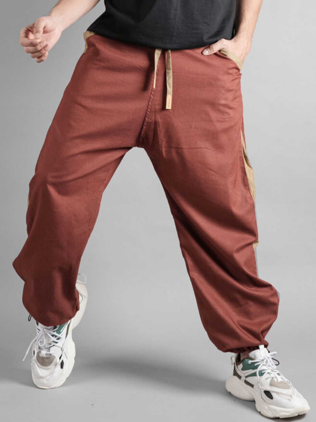 

BOMBAY TROOPER Unisex Loose Fit Joggers Trousers, Red