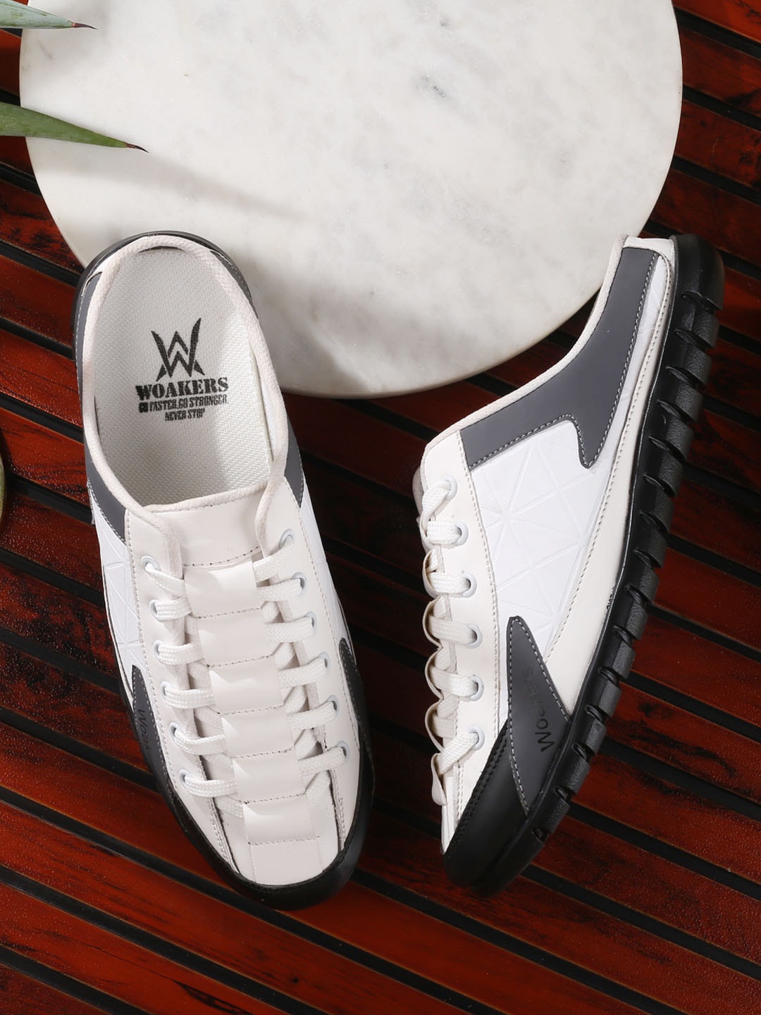 

Woakers Men Round Toe Mule Sneakers, White