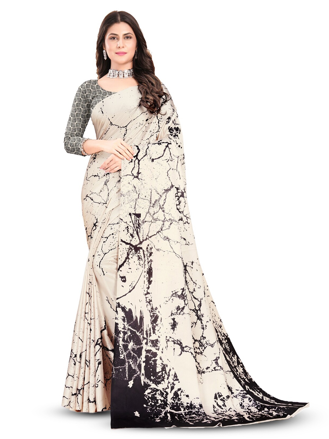 

Inithi Abstract Printed Satin Saree, Black