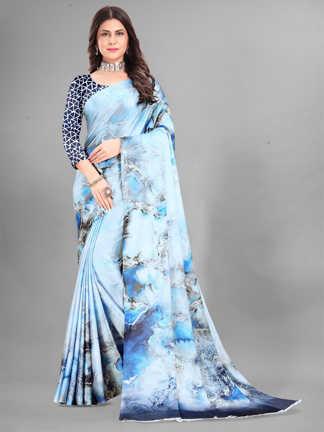 

Inithi Floral Printed Satin Saree, Blue