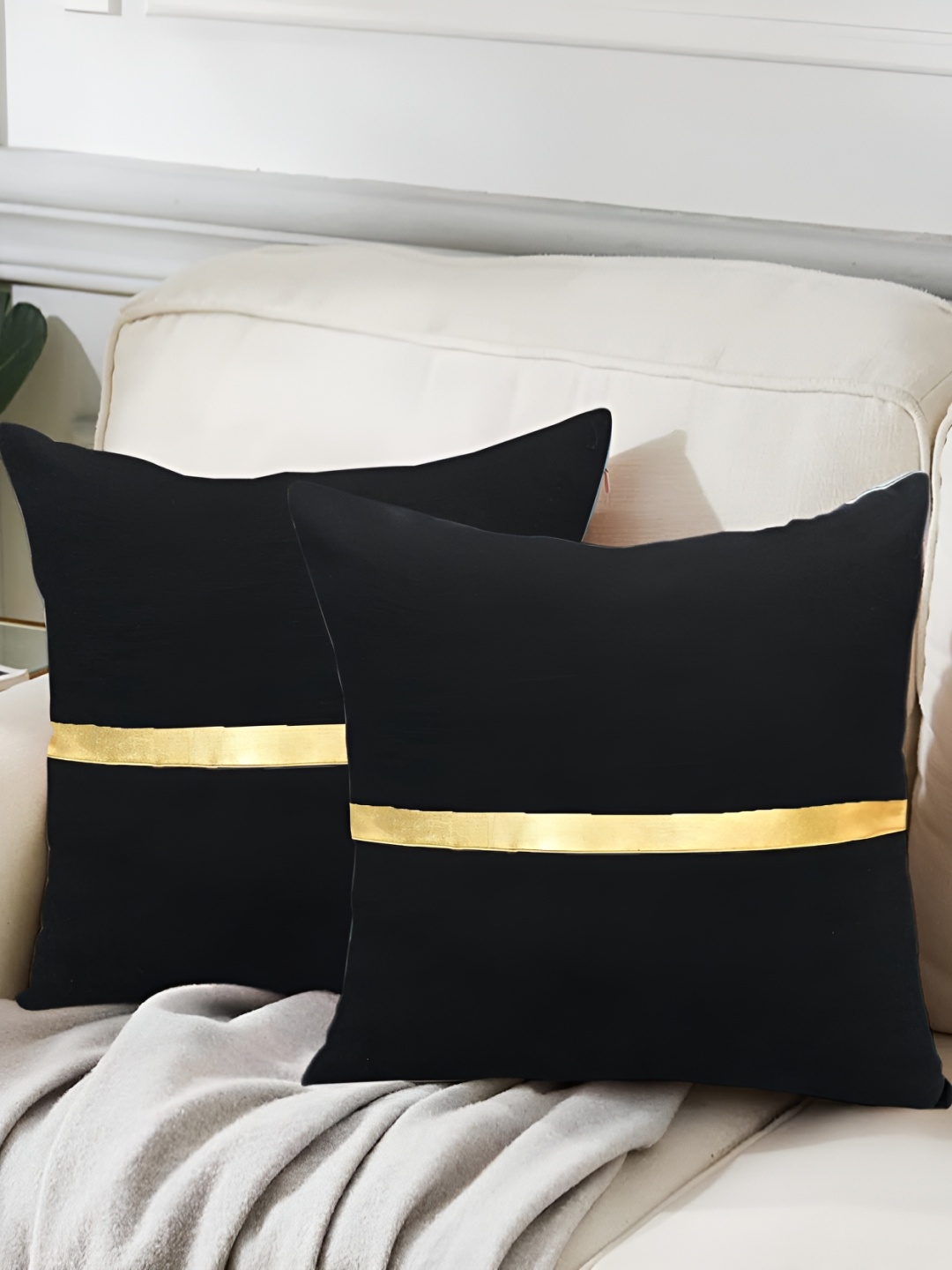 

BIRD WING Black 2 Pieces Cotton Square Cushion Covers
