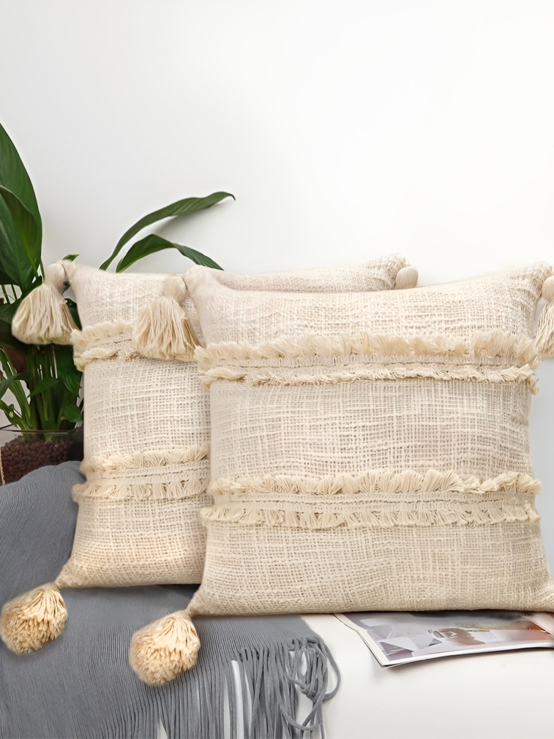 

BIRD WING Beige 2 Pieces Square Cushion Covers