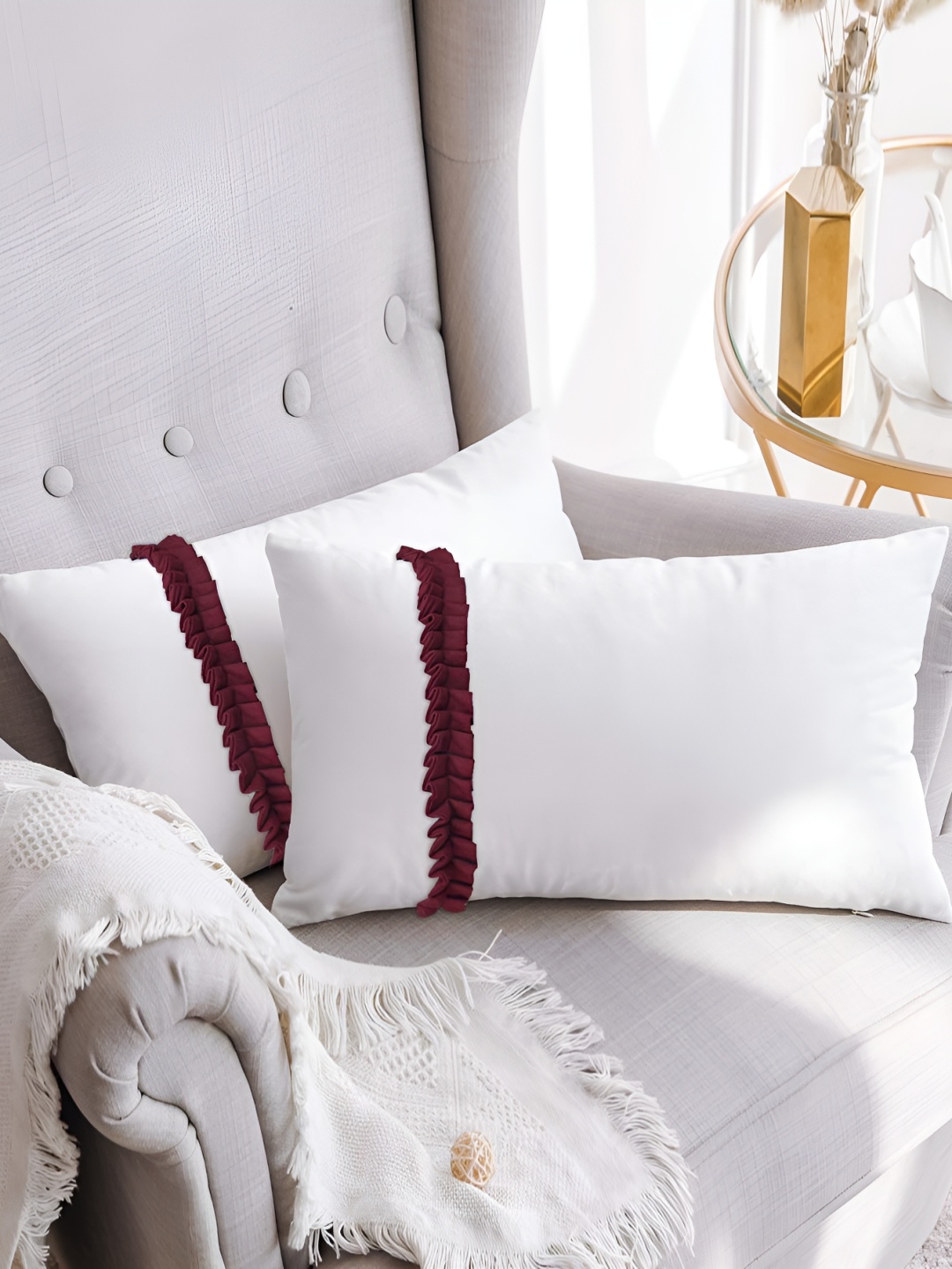 

BIRD WING White & Maroon 2Pcs Cotton Rectangle Cushion Covers