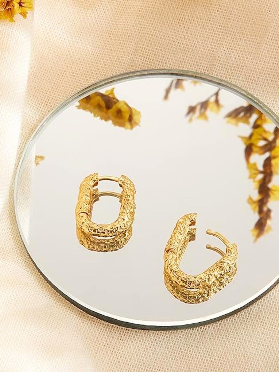 

SALVE Metal Square Hoop Earrings, Gold