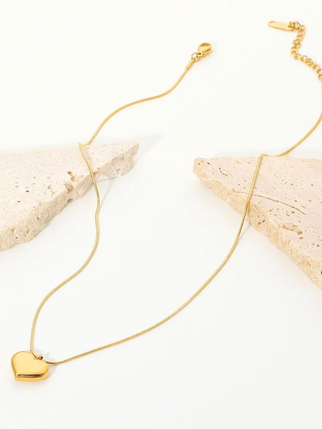 

SALVE Anti-Tarnish Heart Shaped Pendant, Gold