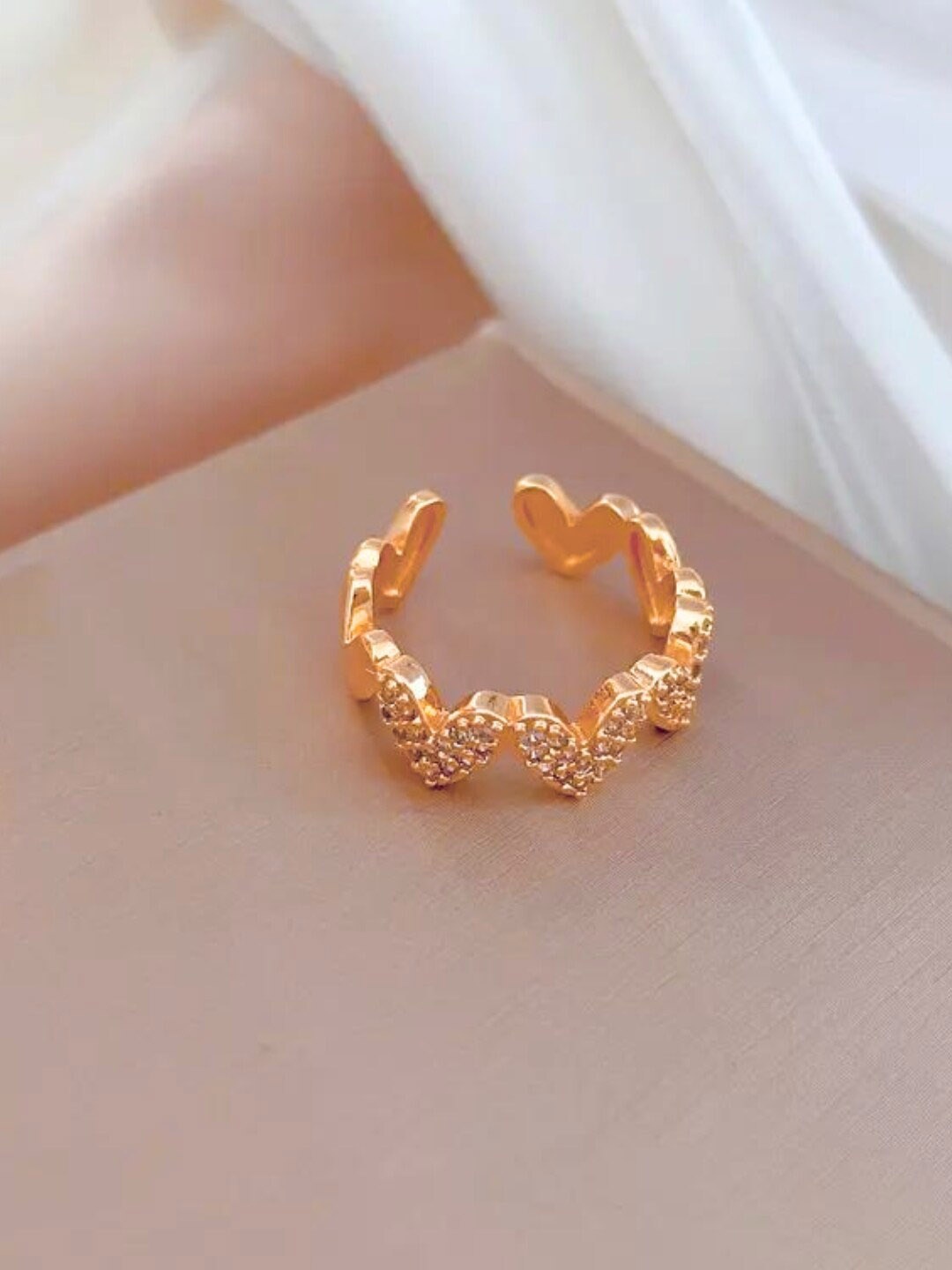 

SALVE CZ Studded Heart Shaped Eternity Band Finger Ring, Rose gold