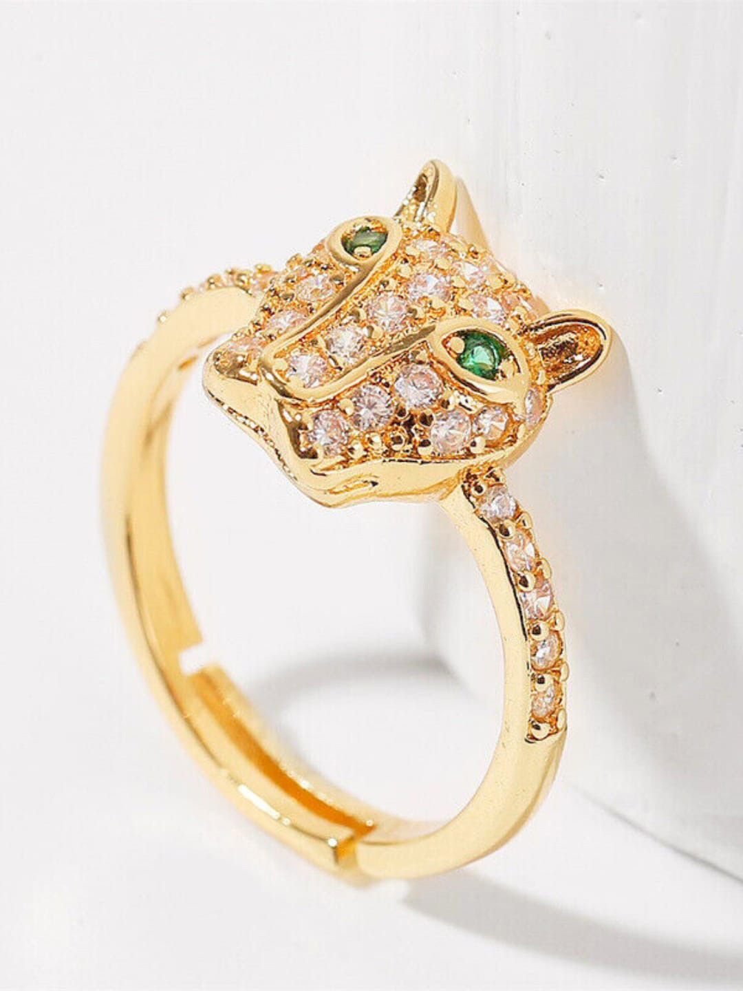 

SALVE Gold Plated Cubic Zirconia Studded Stainless Steel Finger Ring