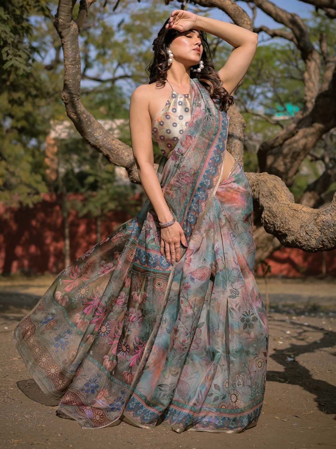 

MIRCHI FASHION Floral Printed Zari Organza Saree, Beige