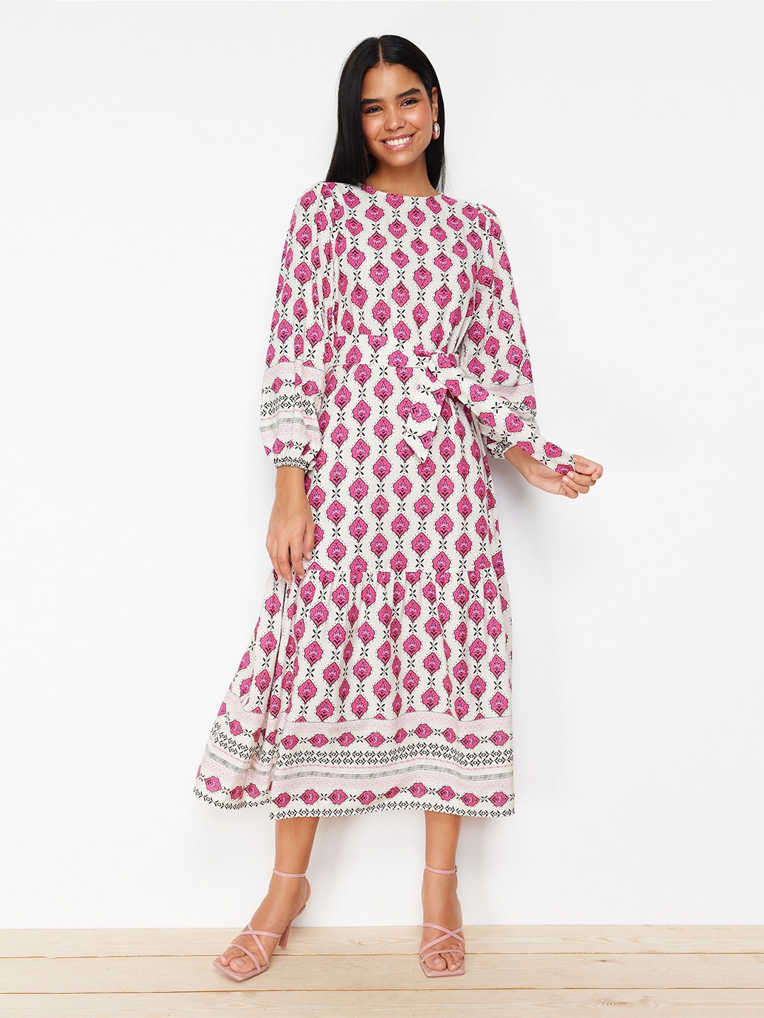 

Trendyol Floral Printed Boat Neck Puff Sleeve Tie Up A-Line Dress, Fuchsia