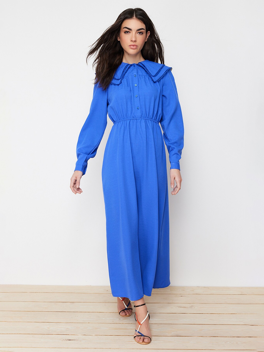 

Trendyol Above the Keyboard Collar Cuffed Sleeves Maxi Dress, Blue