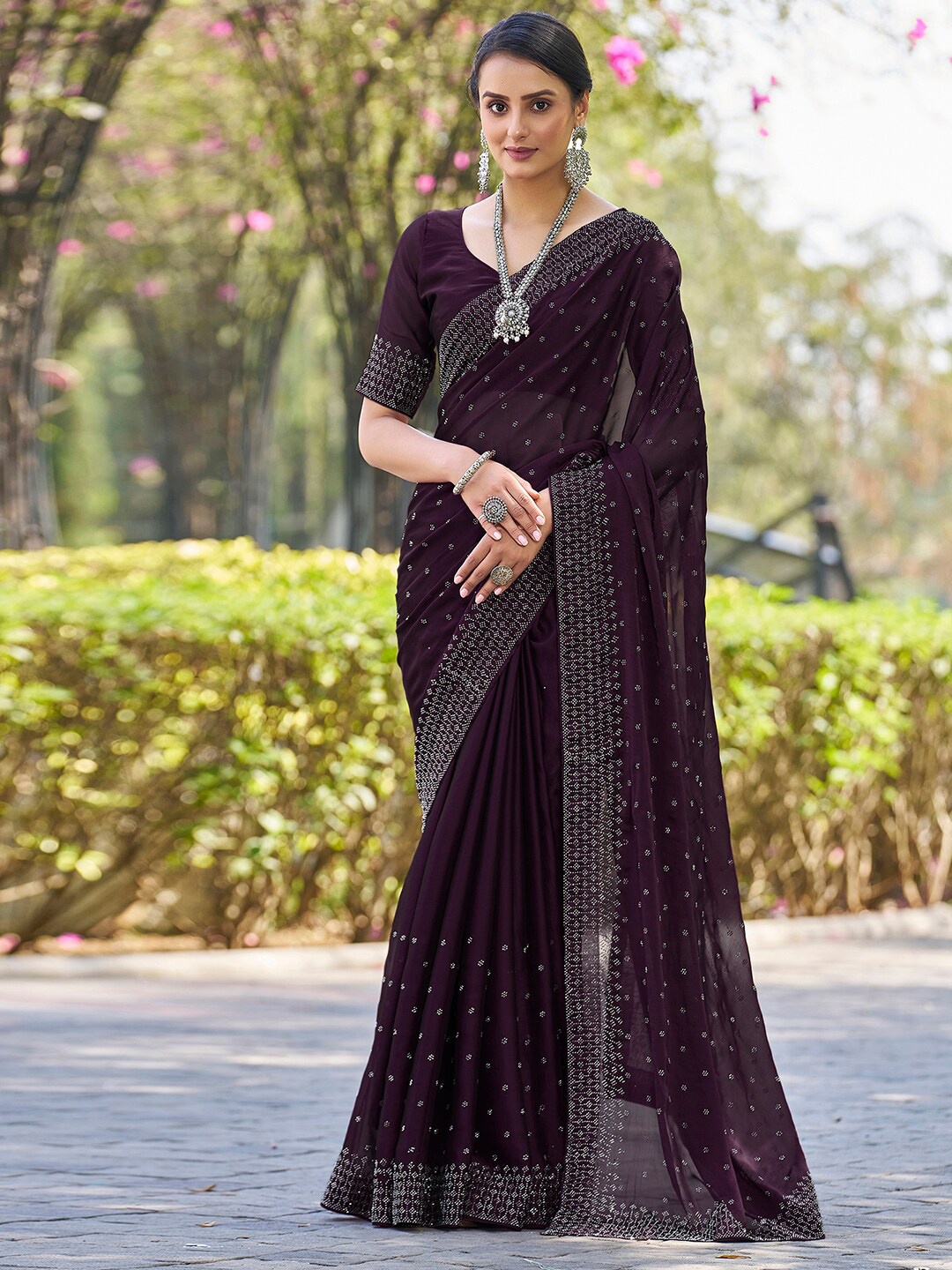 

Satrani Embellished Beads and Stones Pure Georgette Chanderi Saree, Purple