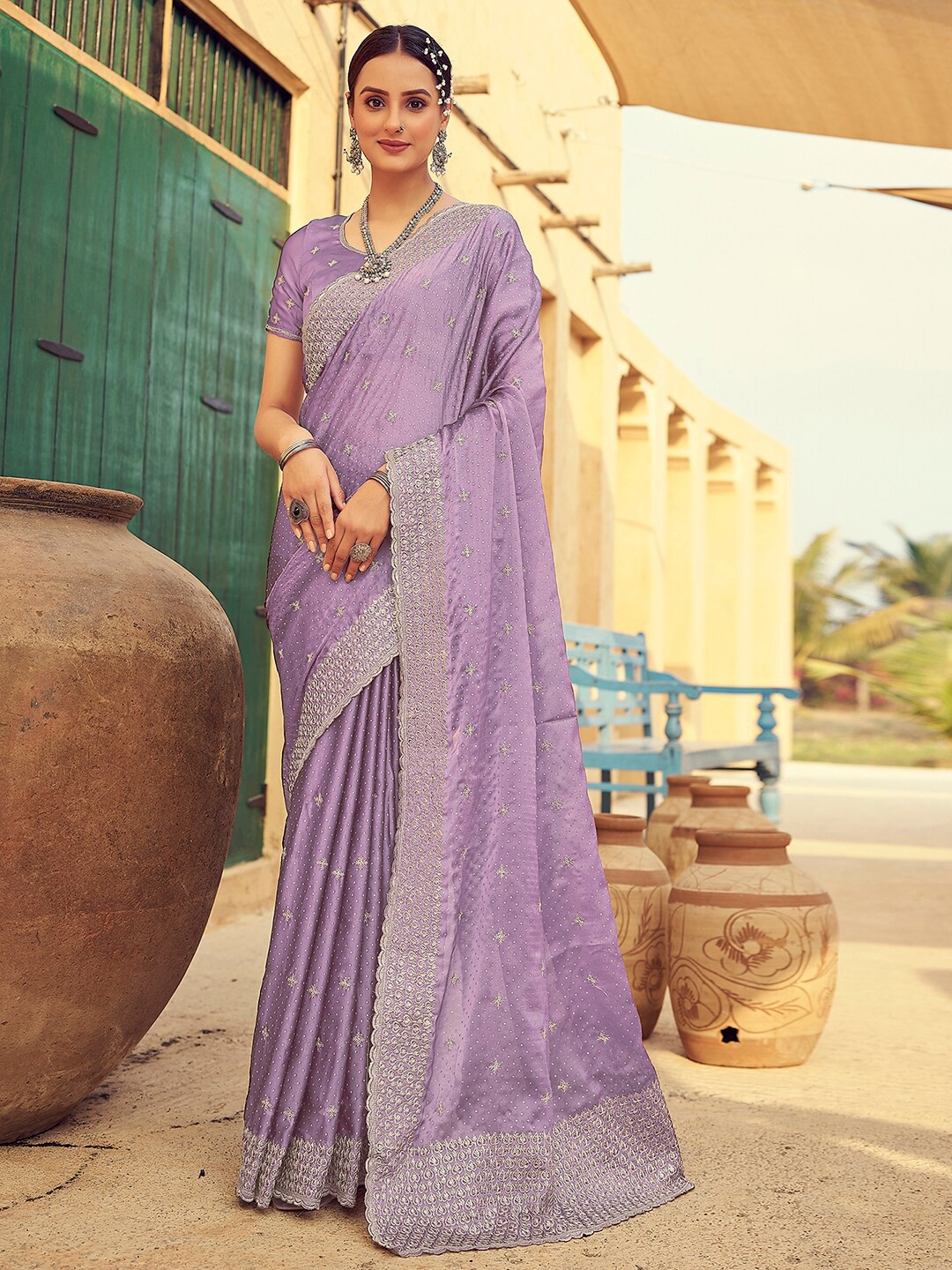 

Satrani Floral Embroidered Pure Georgette Chanderi Saree, Purple