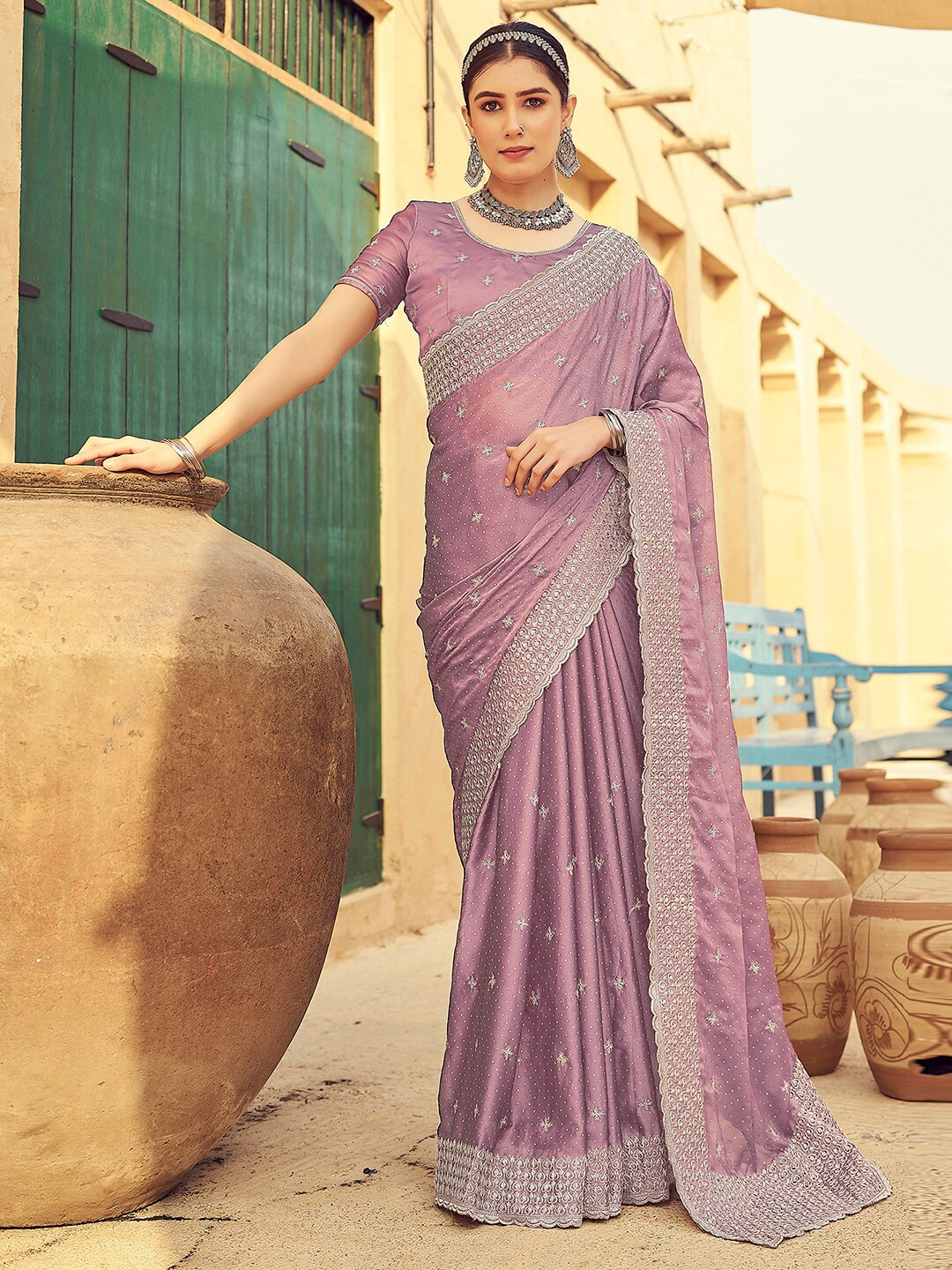 

Satrani Floral Embroidered Pure Georgette Chanderi Saree, Mauve