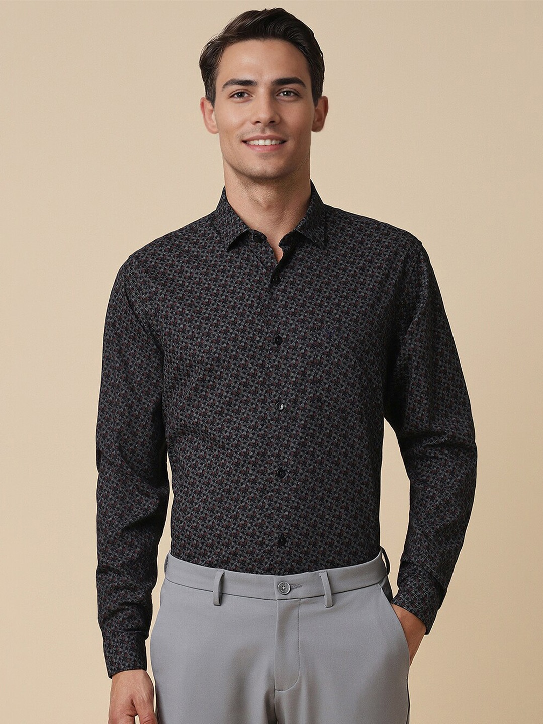 

Allen Solly Slim Fit Geometric Printed Pure Cotton Formal Shirt, Black