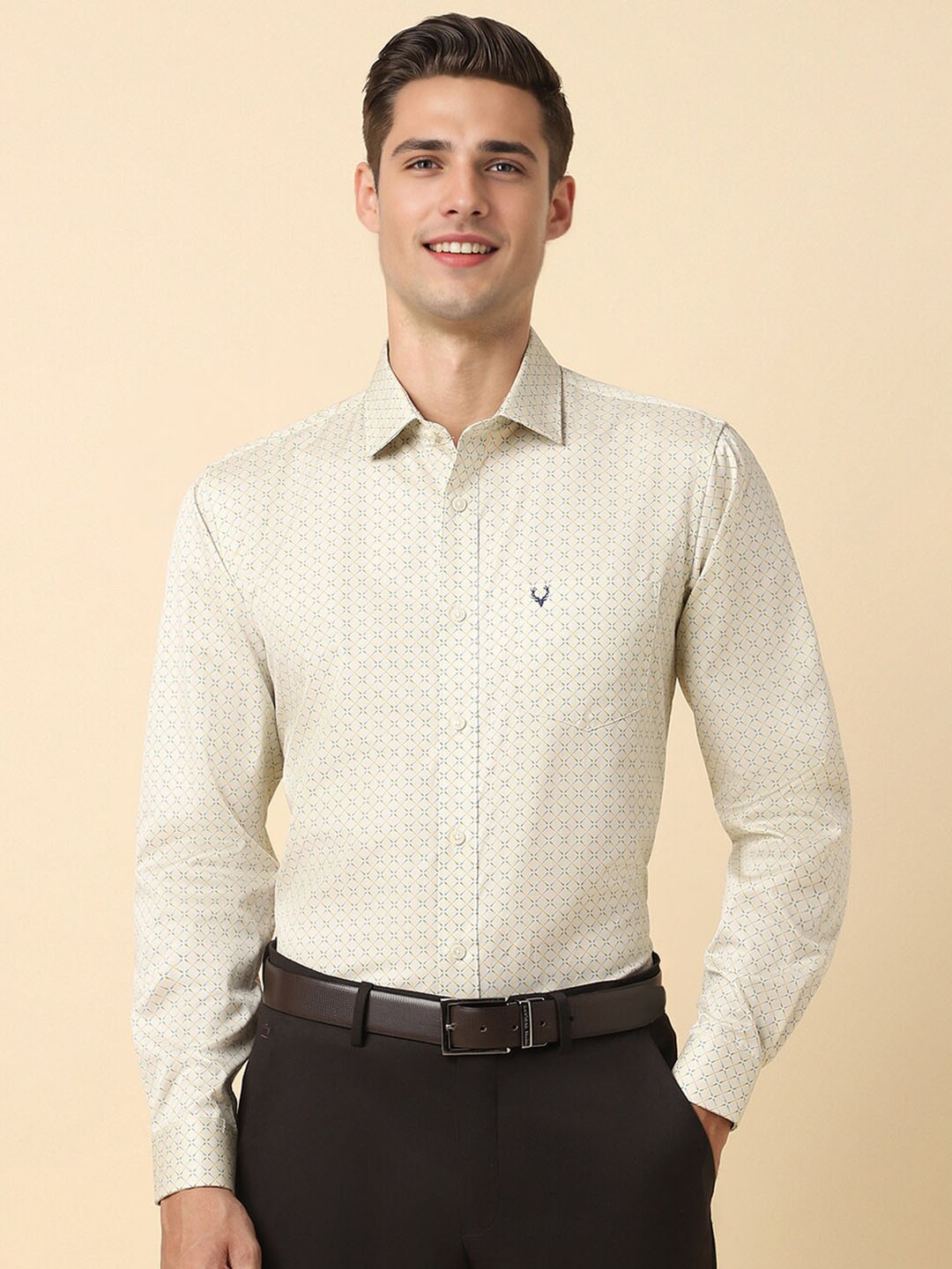 

Allen Solly Slim Fit Opaque Geometric Printed Formal Shirt, Beige