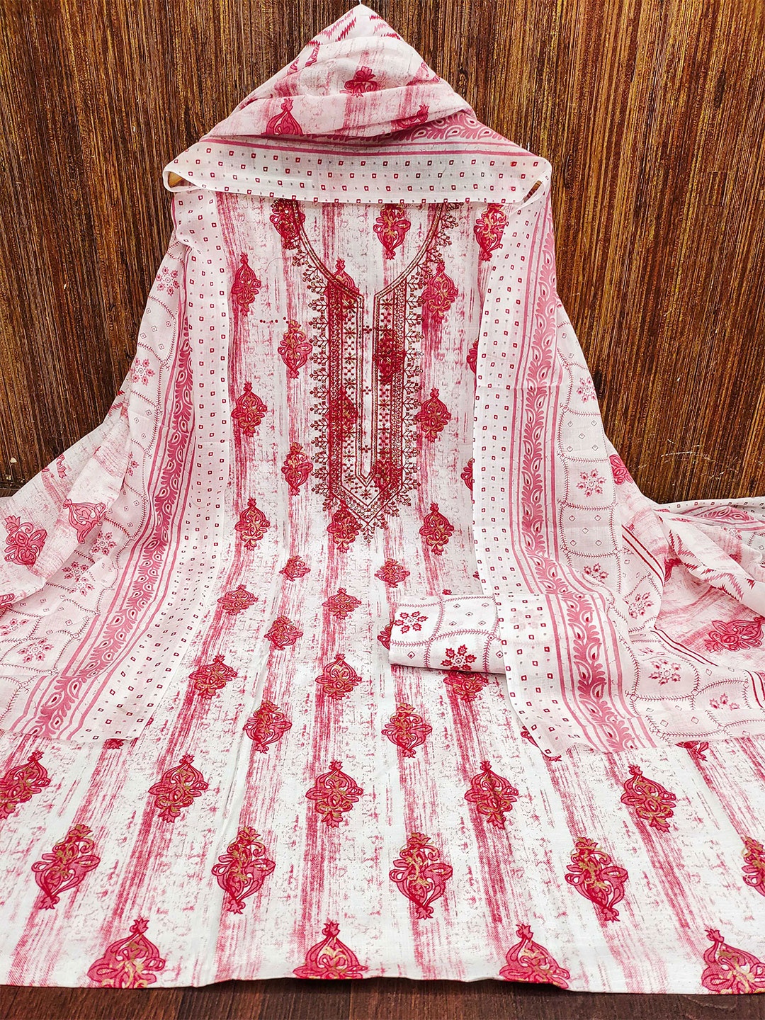 

KALINI Ethnic Motifs Printed Pure Cotton Unstitched Dress Material, White