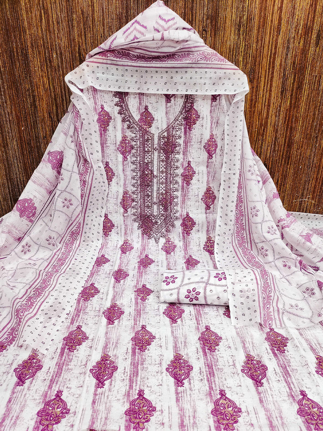

KALINI Ethnic Motifs Printed Pure Cotton Sequinned Unstitched Dress Material, White