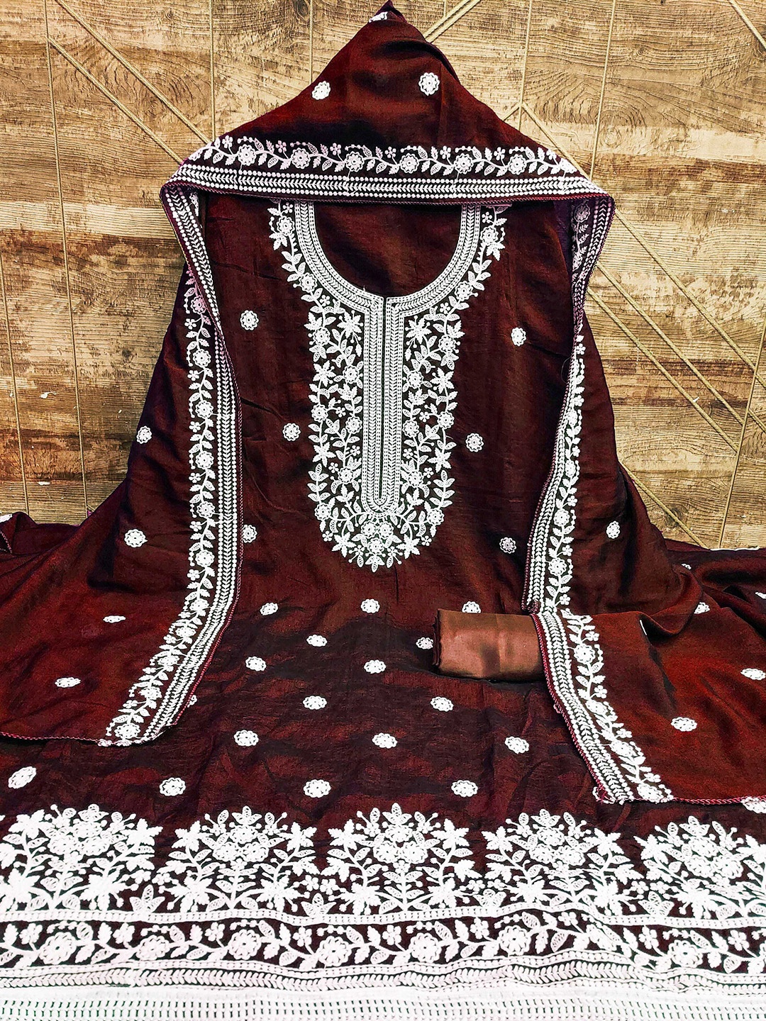 

KALINI Ethnic Motifs Embroidered Zari Unstitched Dress Material, Maroon