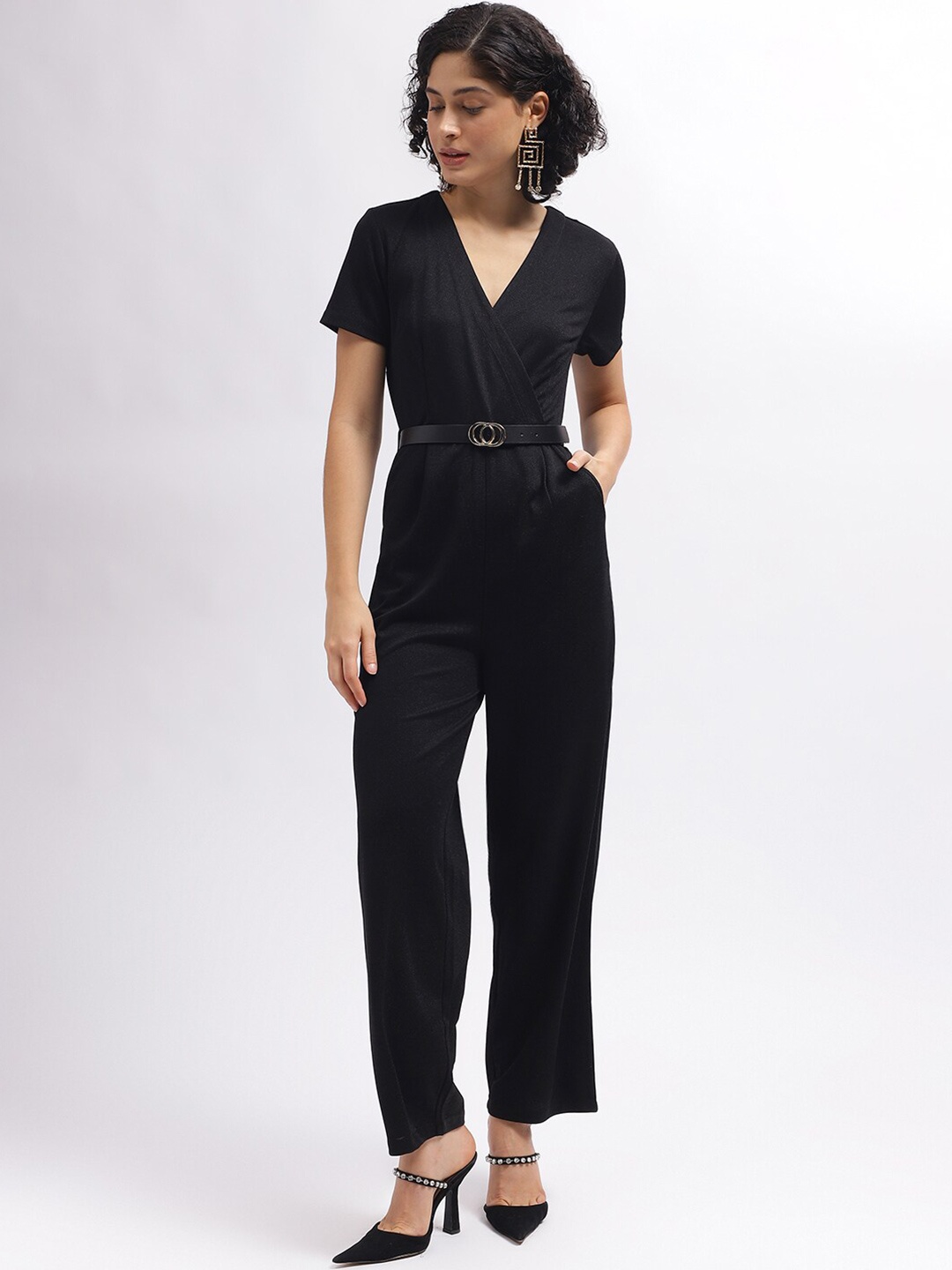 

CENTRESTAGE V-Neck Short Sleeves Jumpsuit, Black