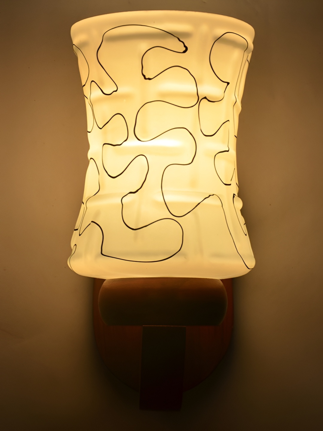 

1ST TIME White & Black Printed Glass Traditional Wall Lamp