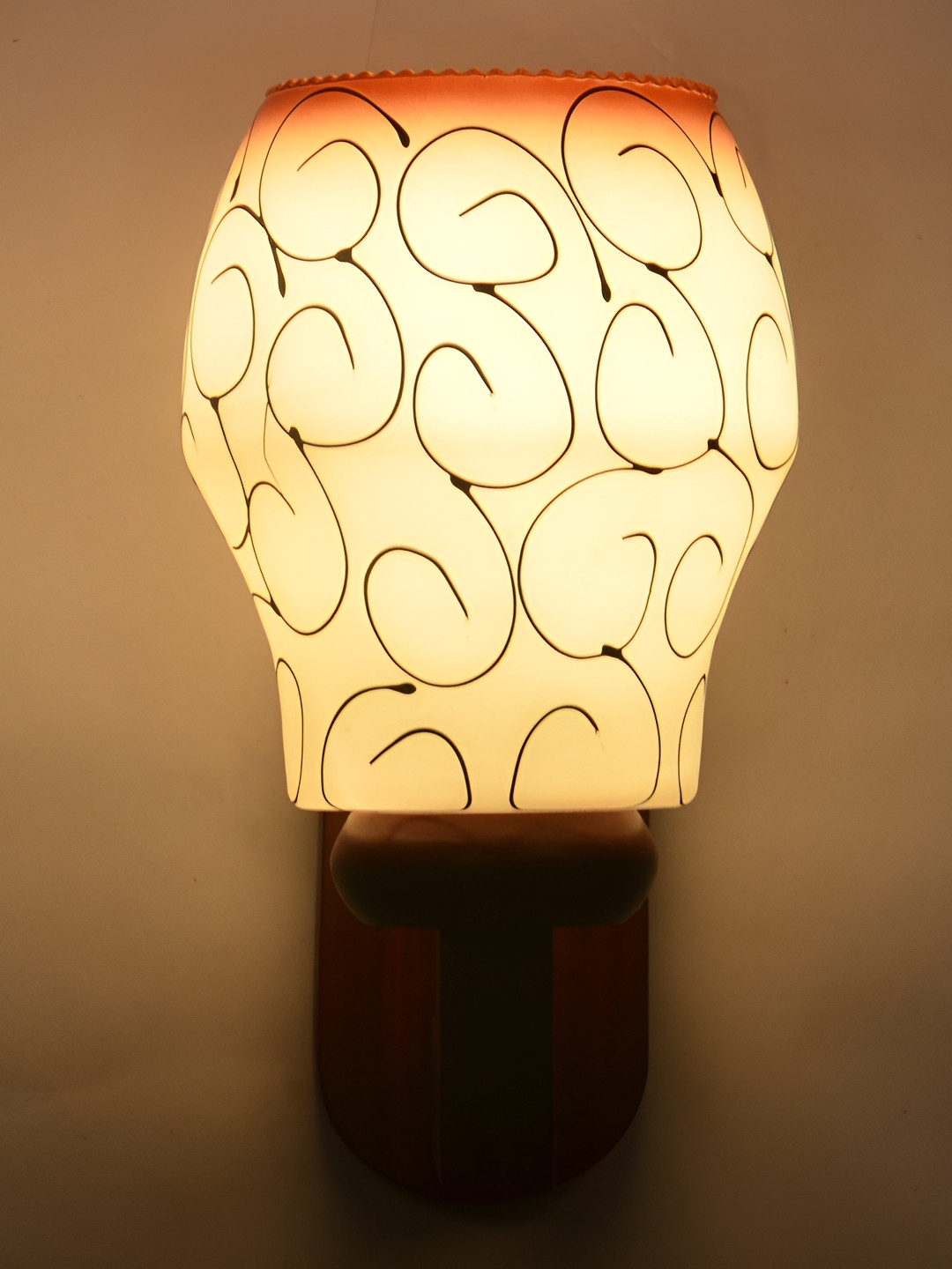 

1ST TIME White & Black Printed Glass Traditional Wall Lamp