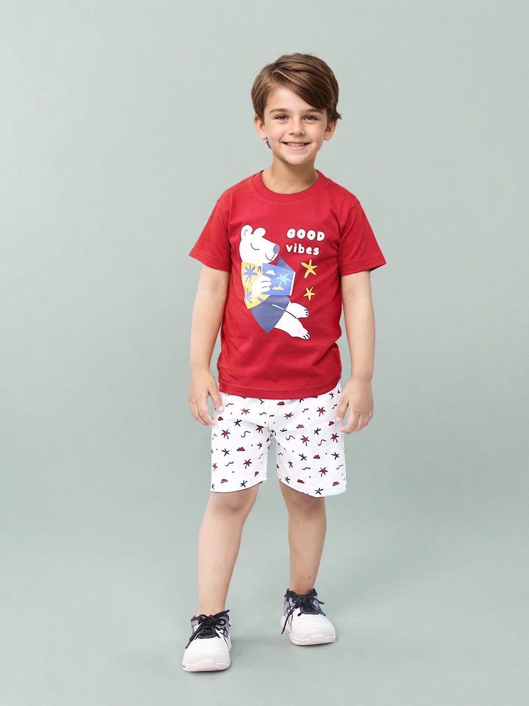 

Toonyport Boys Printed T-shirt With Shorts, Maroon
