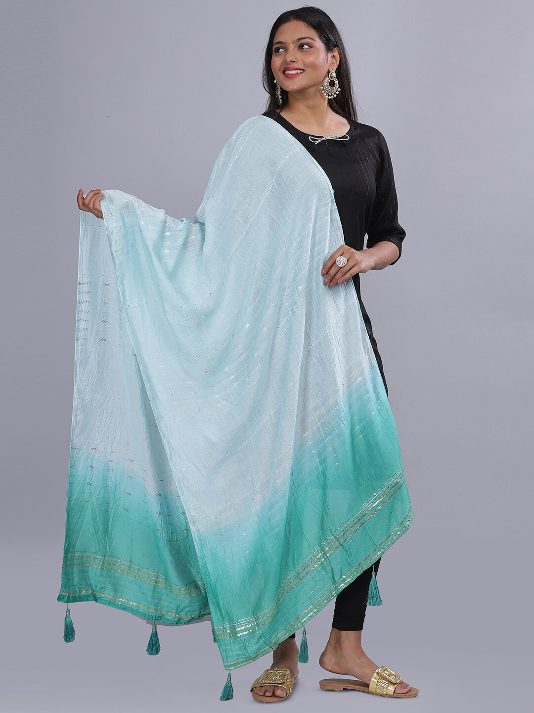 

Aanys Culture Striped Zari Cotton Silk Dupatta, Green