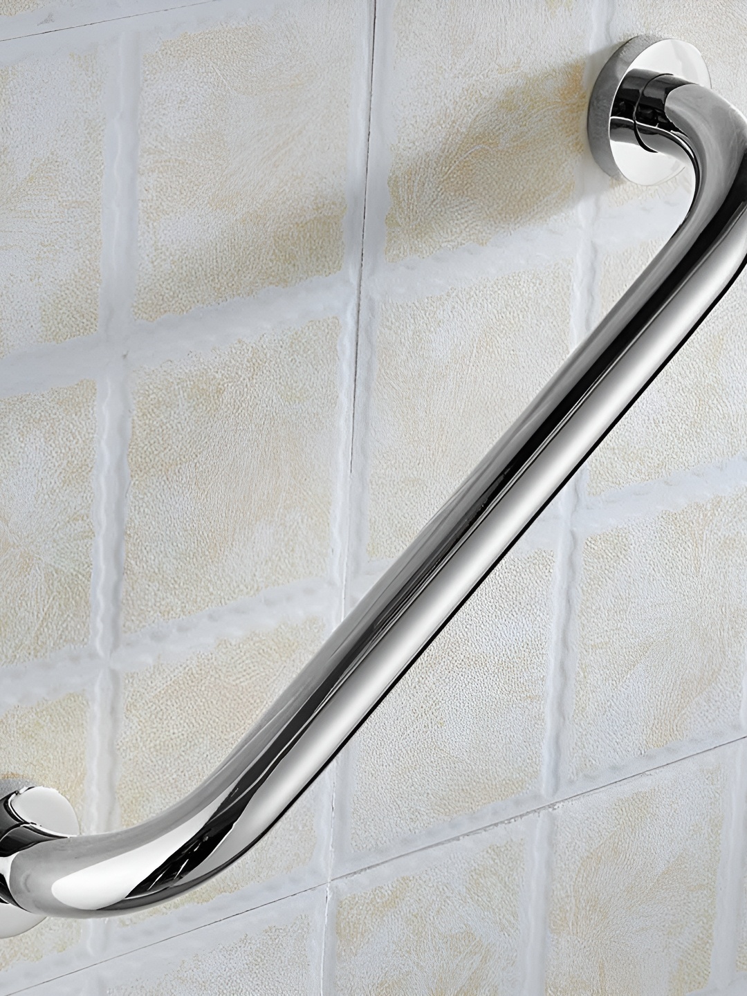 

MLD Silver Toned Stainless Steel Towel Holder