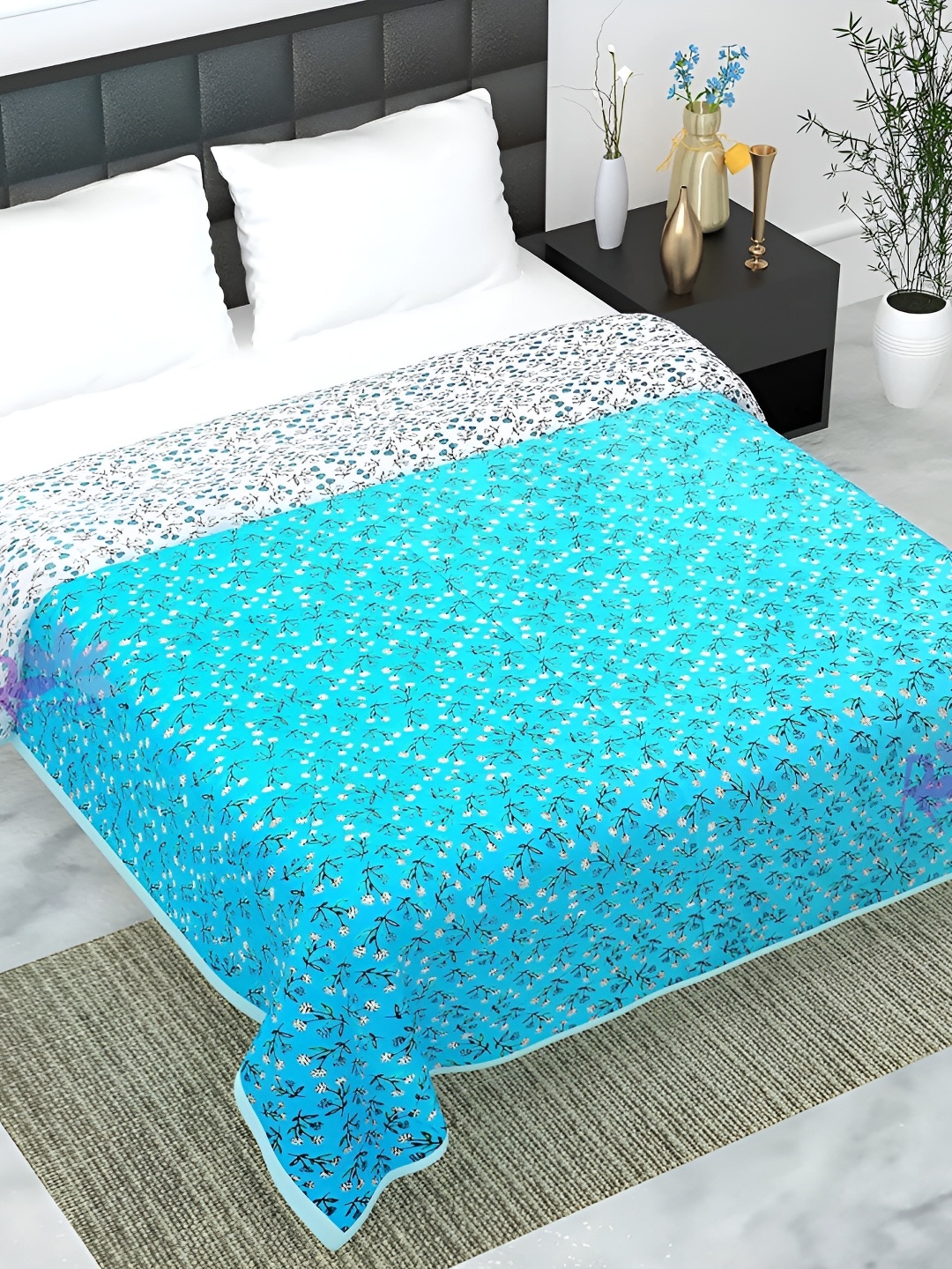 

RF RELAXFEEL Blue & White Floral Cotton Heavy Winter 150 GSM Double Bed Dohar