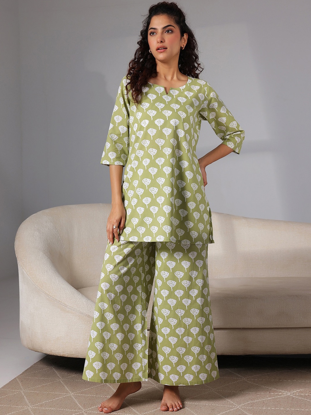 Libas Floral Printed Pure Cotton Night Suit, Green
