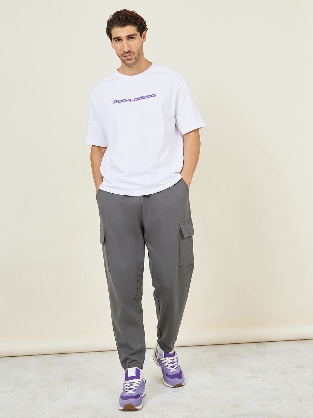 

Styli Men's Charcoal Oversized Fit Cotton Terry Cargo Jogger with Elasticated Hem