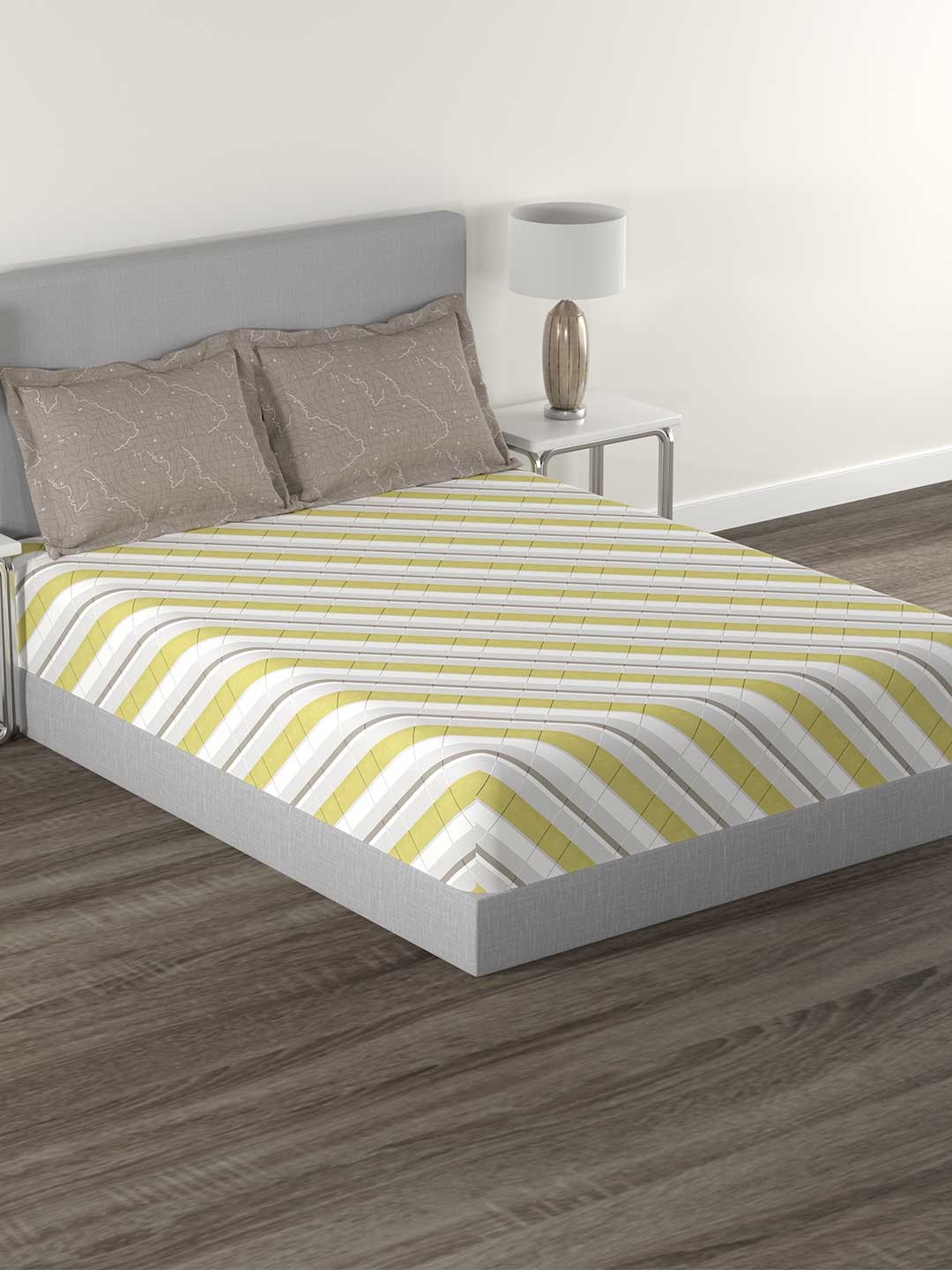 

MYTRIDENT Logan Apple Green Flat 144TC King Cotton 1 Bedsheet with 2 Pillow Covers