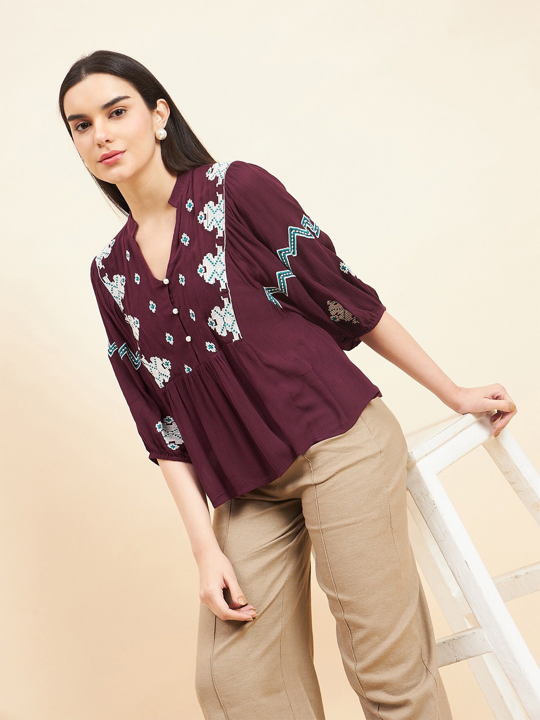 

Gipsy Geometric Embroidered Peplum Top, Red