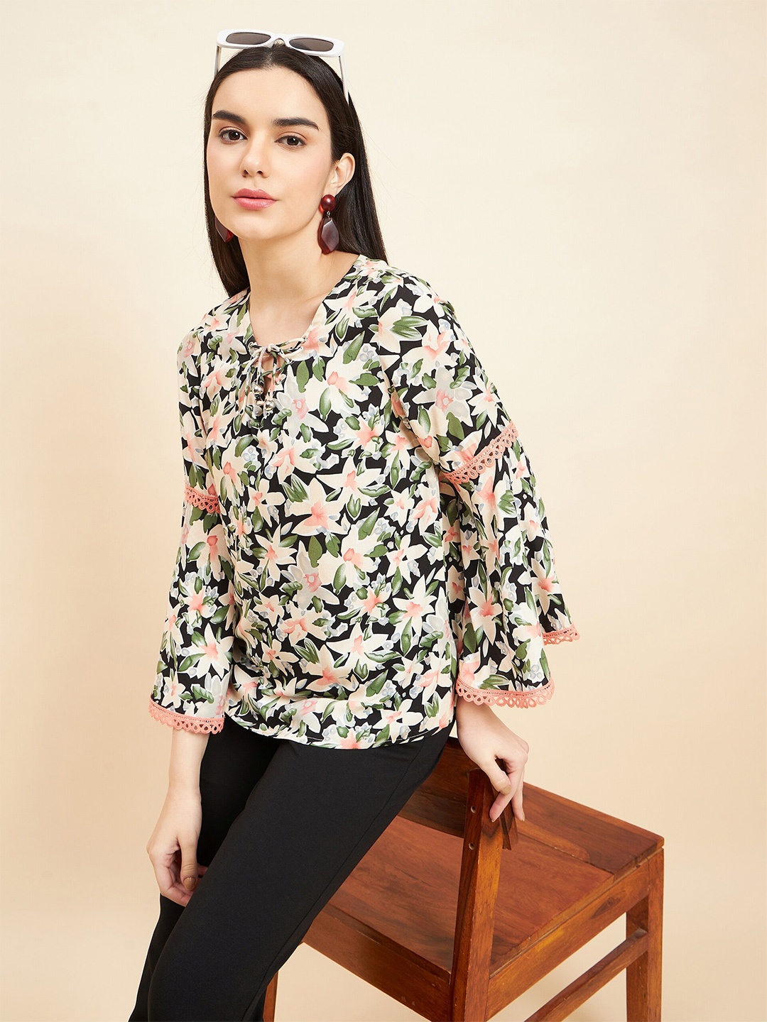 

Gipsy Floral Printed Tie-Up Neck Bell Sleeve Top, Black