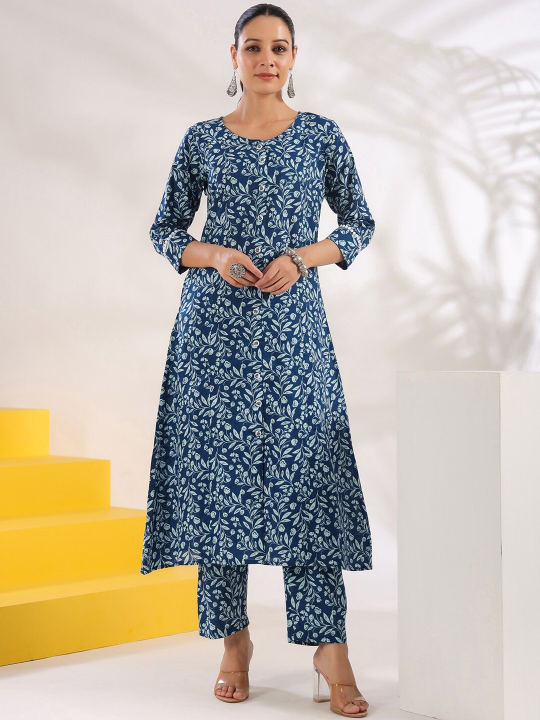 

KALINI Women Floral Printed Regular Pure Cotton Kurta with Trousers, Blue