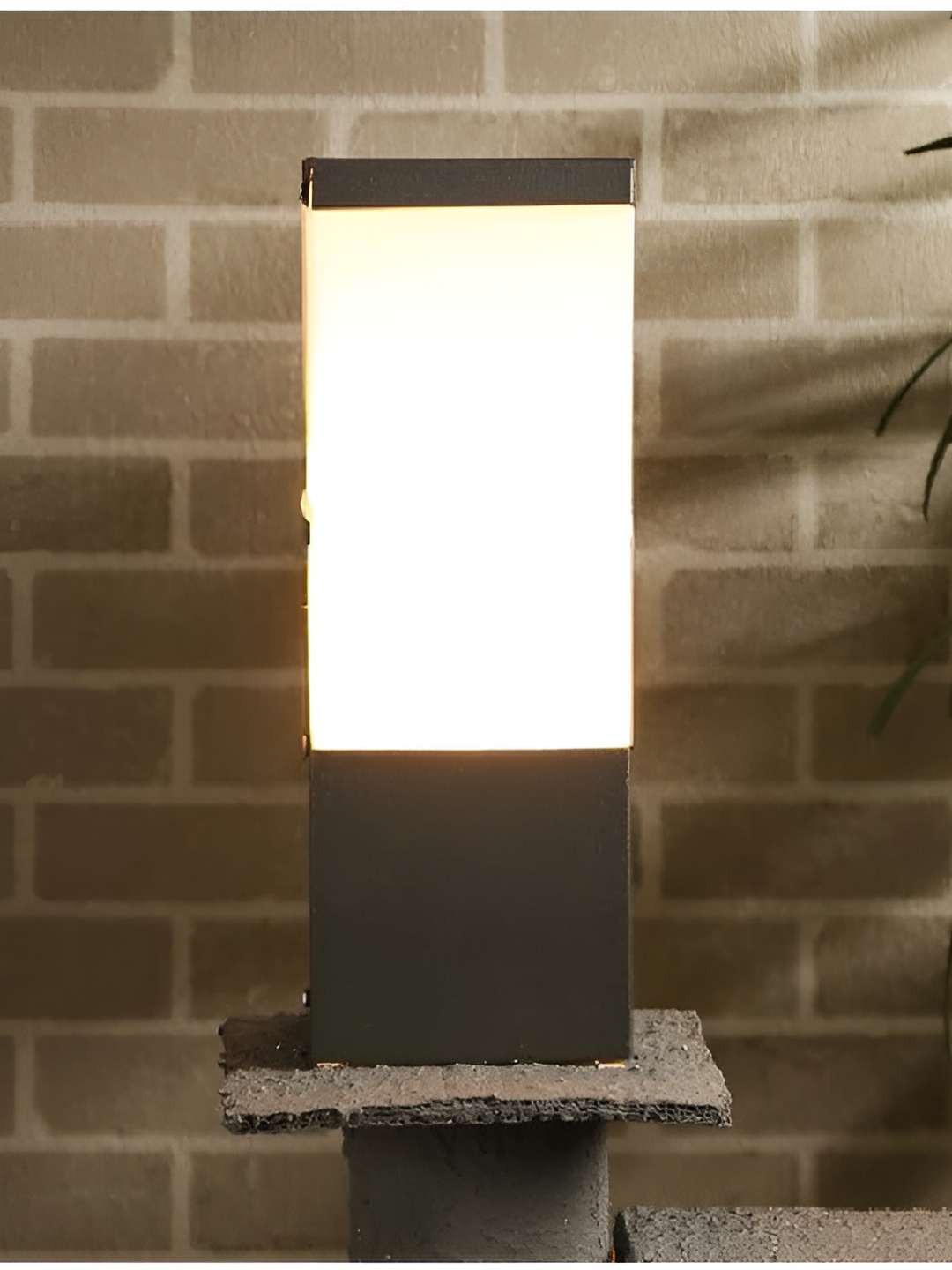 

DENICRAAS Grey Square Outdoor Lamp