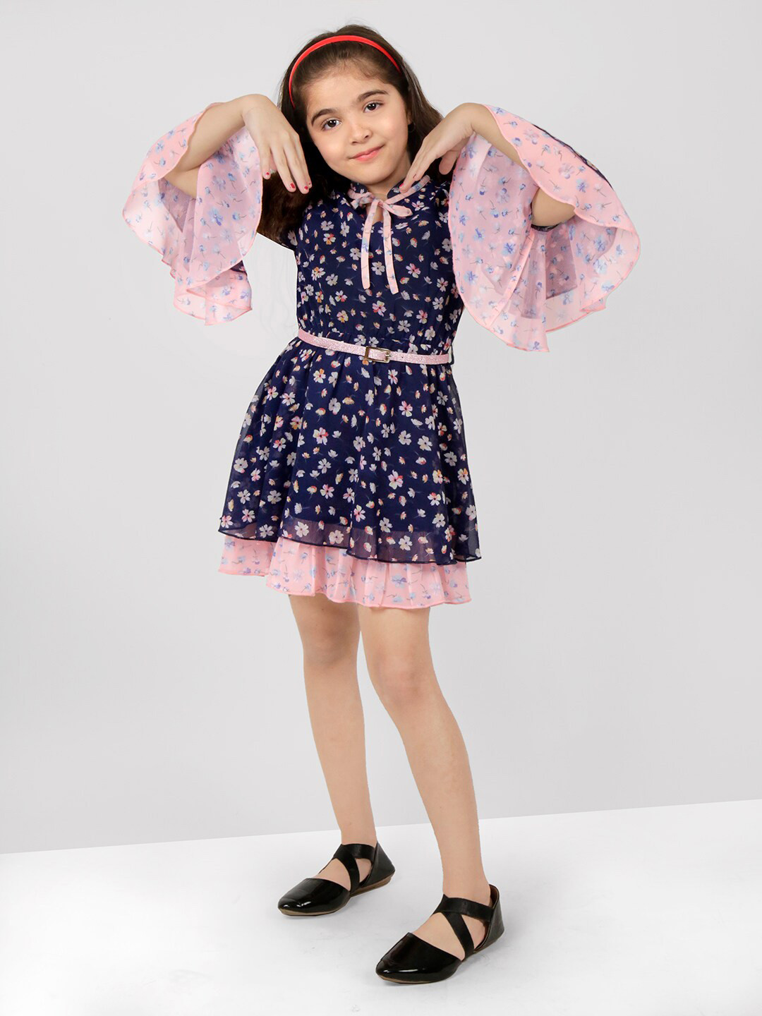 

BAESD Floral Printed Tie-Up Neck Flared Sleeve Layered Fit & Flare Dress, Blue