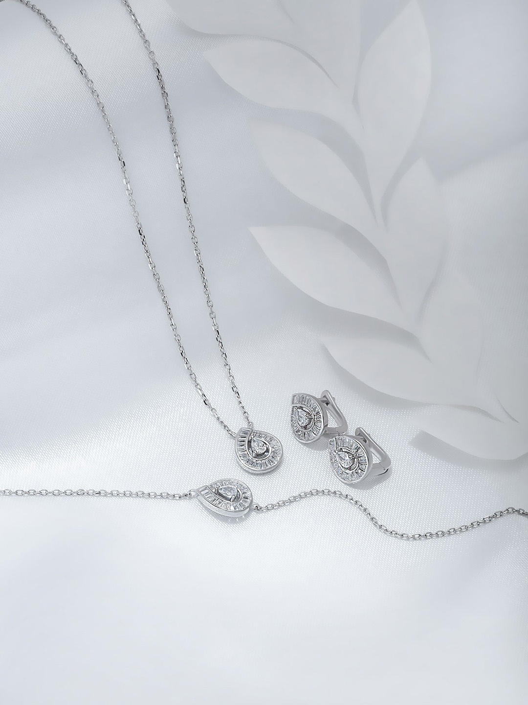 

SILBERRY Rhodium-Plated 925 Sterling Silver Cubic Zirconia Studded Jewellery Set