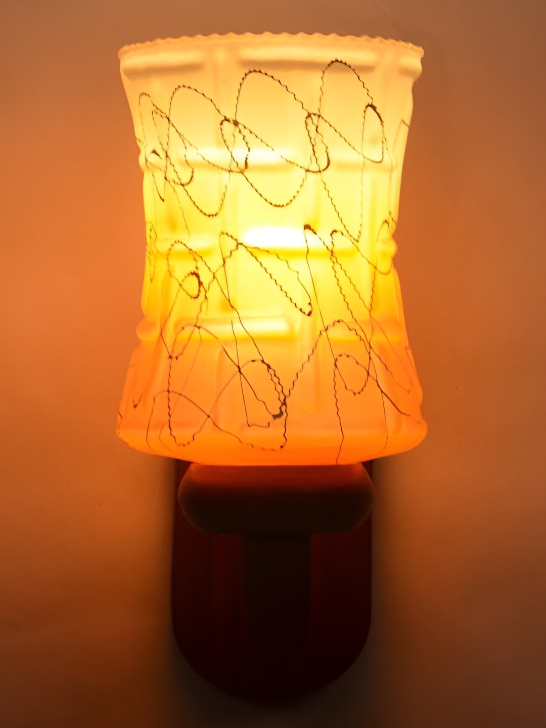 

1ST TIME Orange & White Printed Glass Rectangle Shaped Wall Lamp