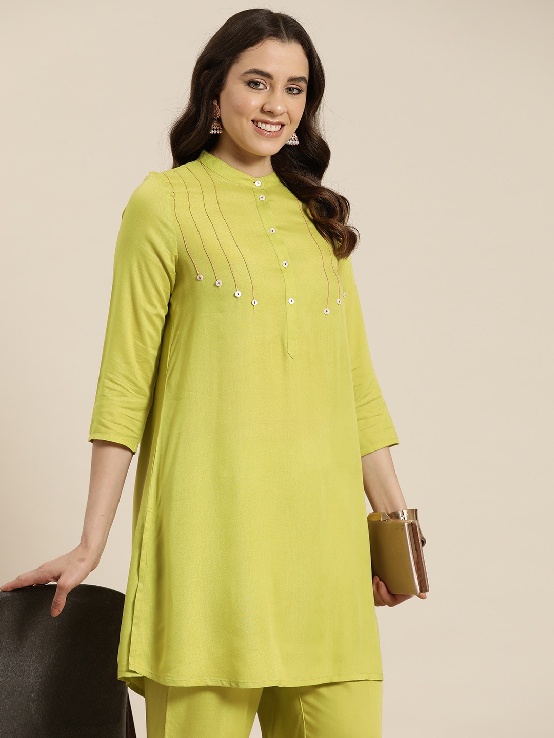 

HERE&NOW Thread Work Kurta with Trousers, Lime green