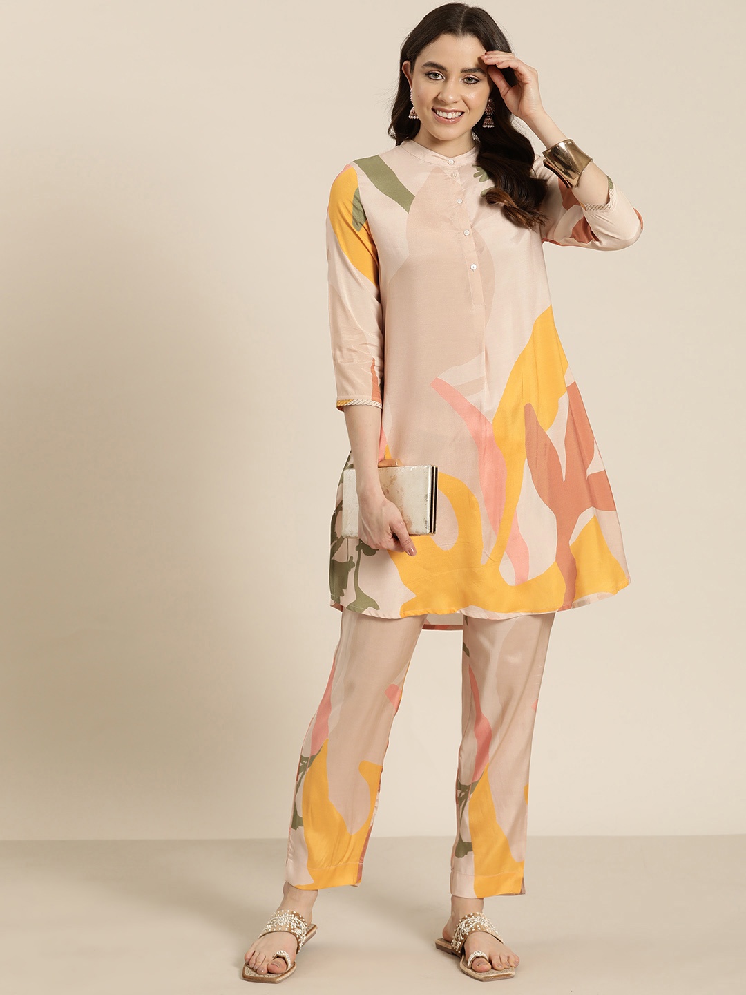 

HERE&NOW Women Floral Printed Kurta with Trousers, Multi